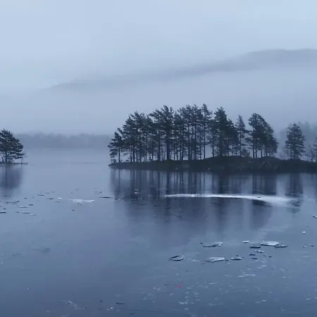 Utsikten بيت شباب Hjelmeland